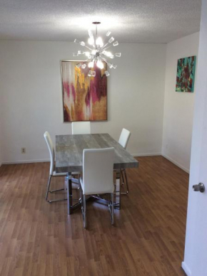 Modern private home close to Universal & Hollywood for 10